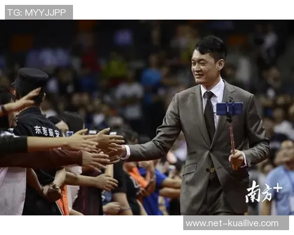 广东女篮与八一女篮激战正酣精彩对决引发球迷热烈关注与期待